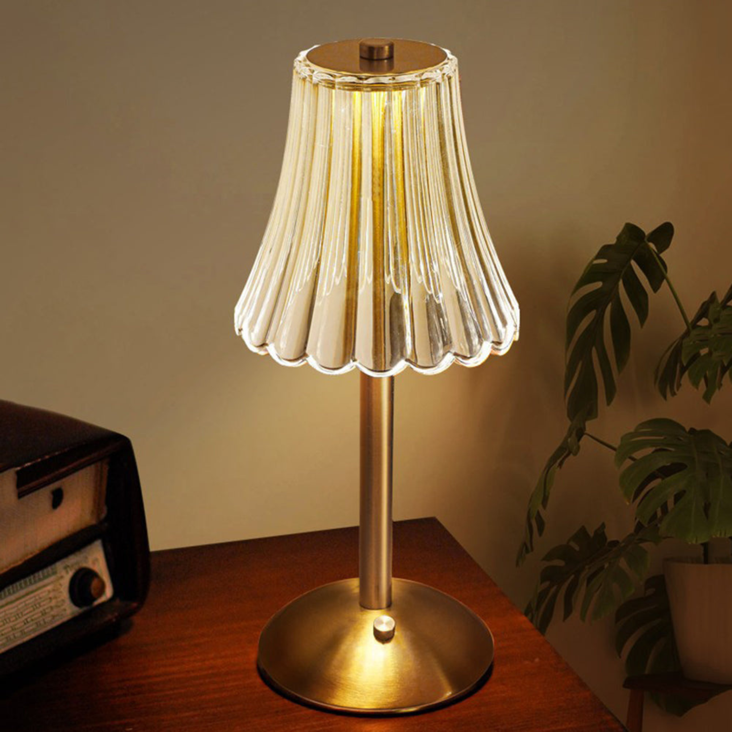 LumaCore – Lampa Stołowa Kryształowa