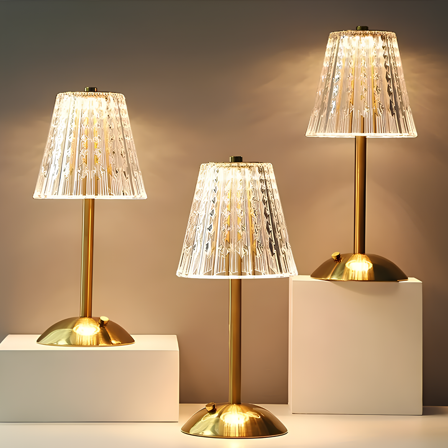 LumaCore – Lampa Stołowa Kryształowa