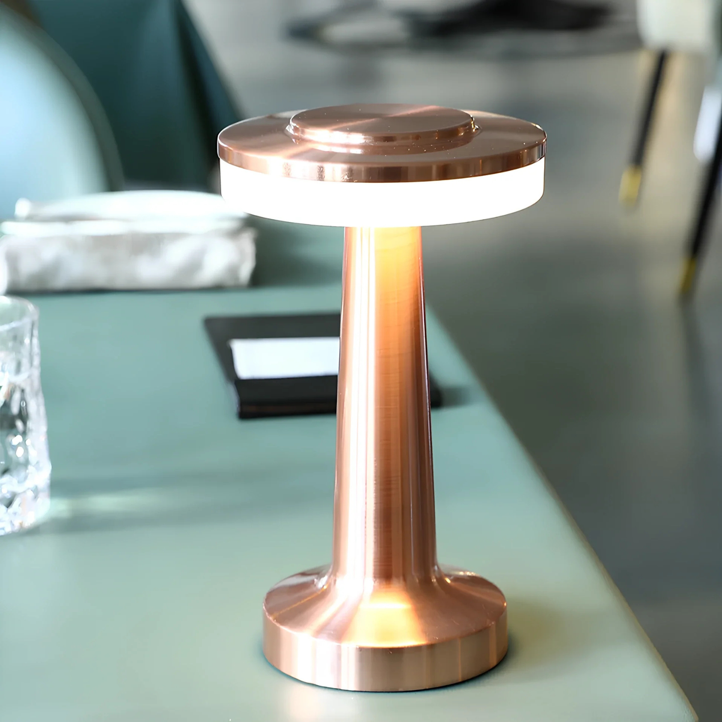 Retrova – Lampa Stołowa Mid-Century