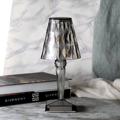 LumiFacet – Lampa Stołowa Fasetowana