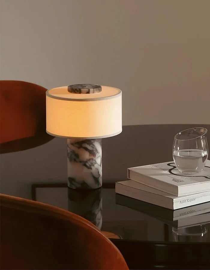 Stumor – Lampa Stołowa z Marmuru